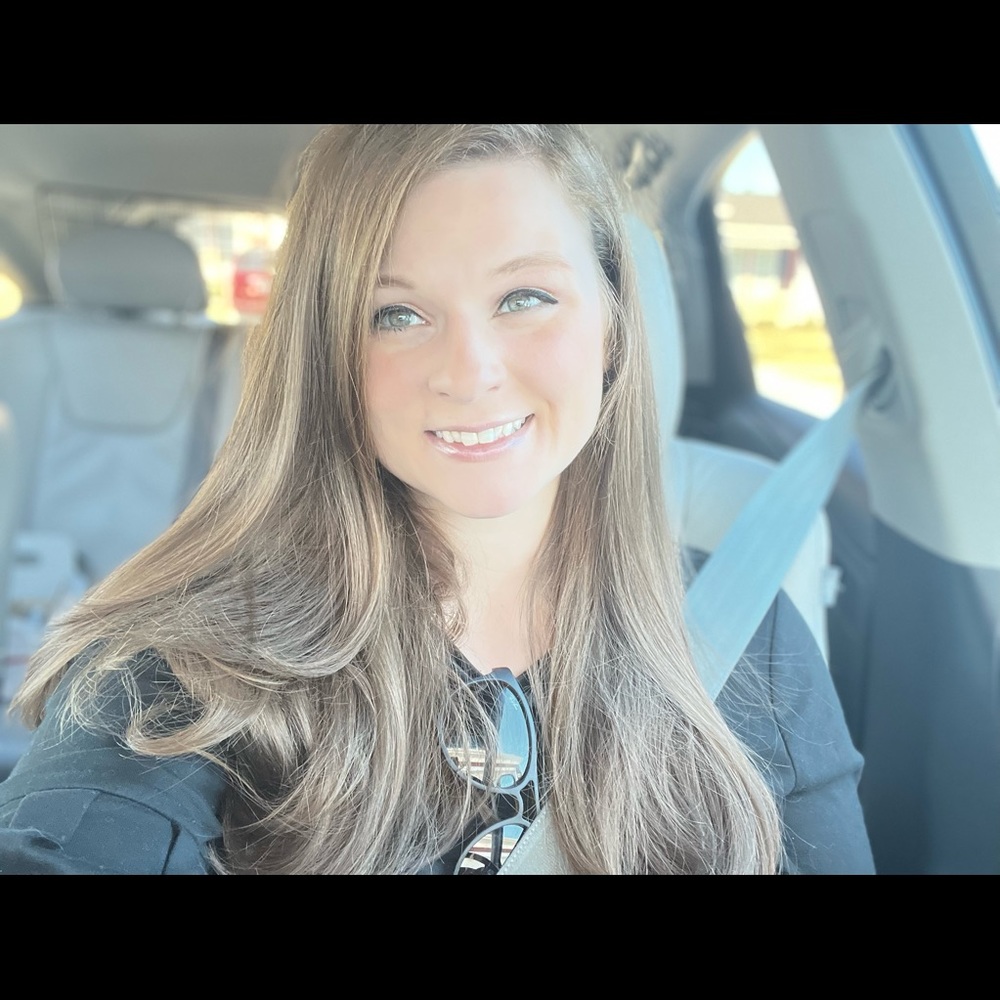 Meet your Posher, Julia